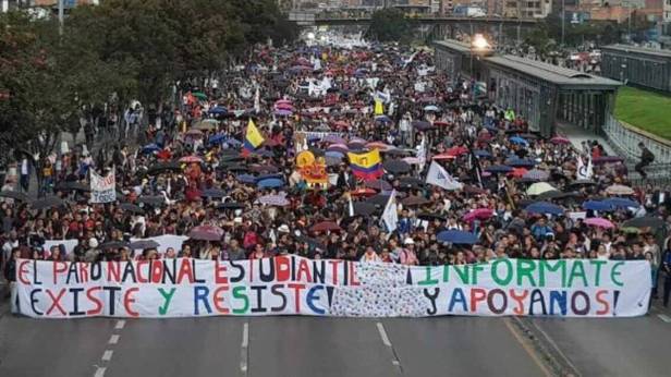 «Los Nadies» de Colombia derrotaron a los poderes fácticos: Gustavo Petro presidente